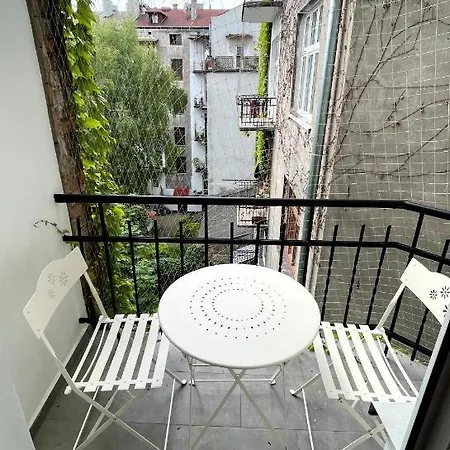 Old Town Stage One Apartment *