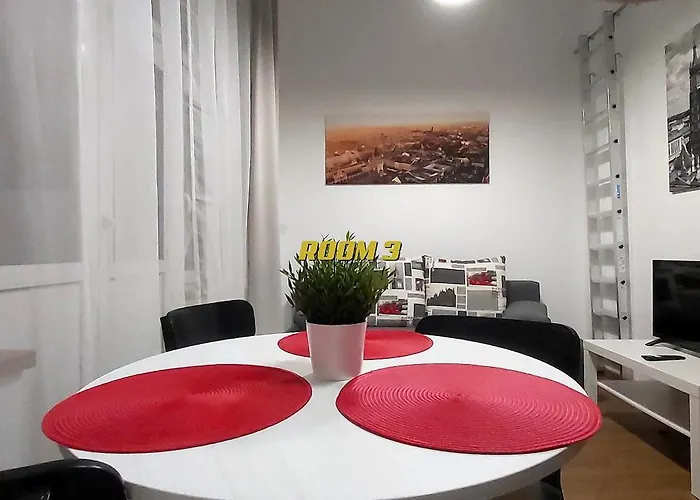 Old Town Stage The Quartet Apartment